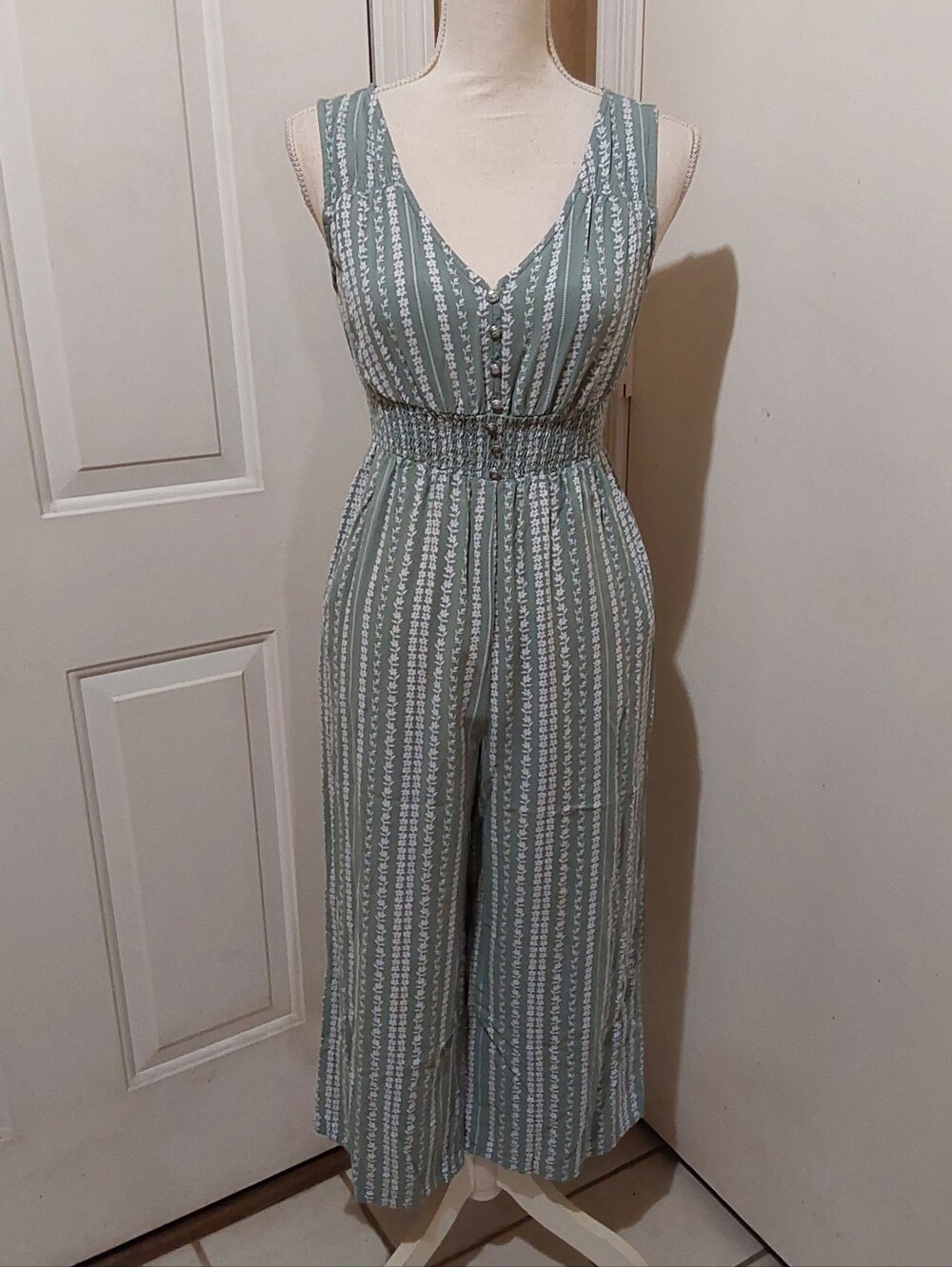 🌺 Like New Jopna Sleeveless Wide-Leg Jumpsuit